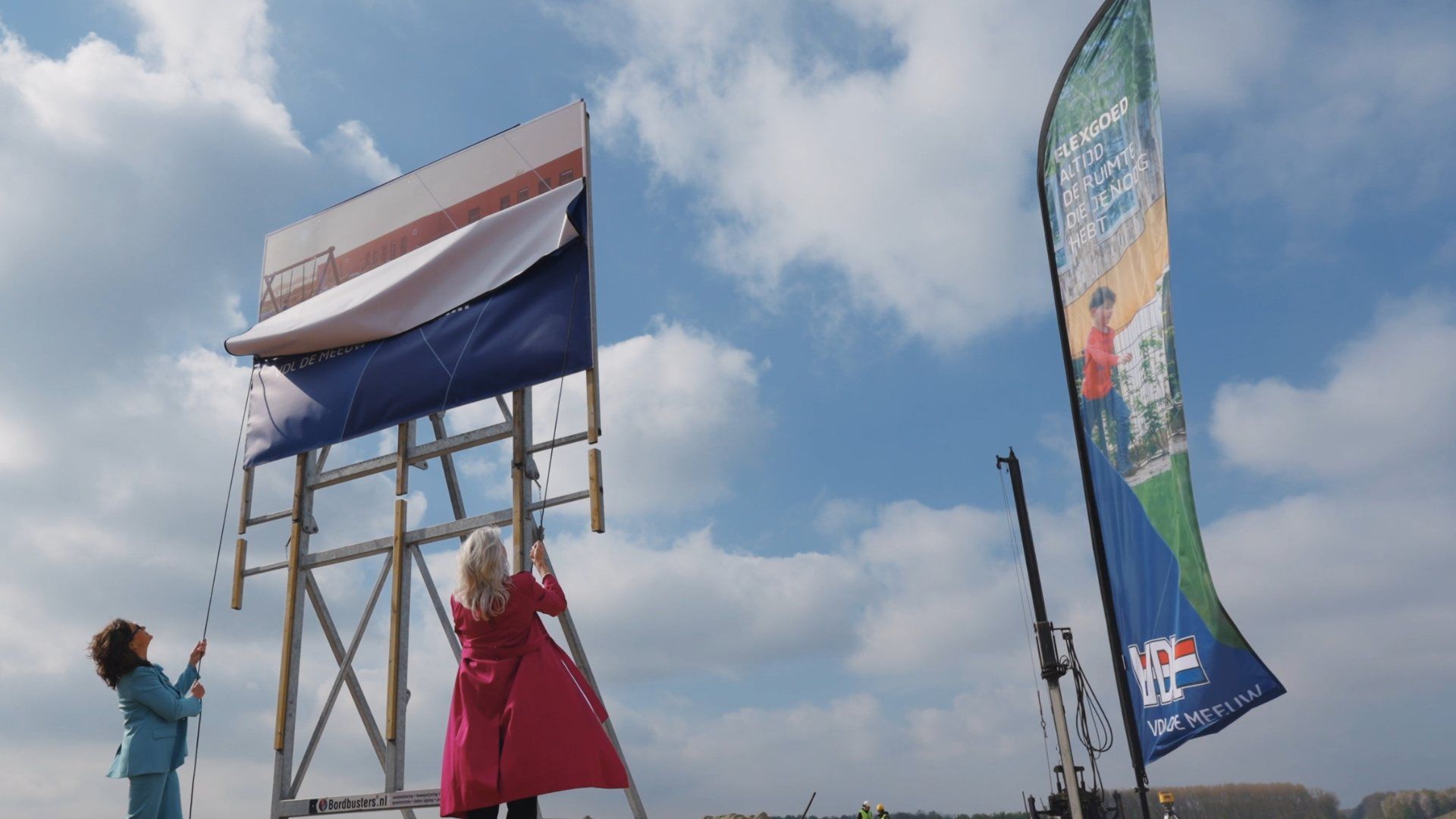 Onthulling van het bouwbord in Lelystad